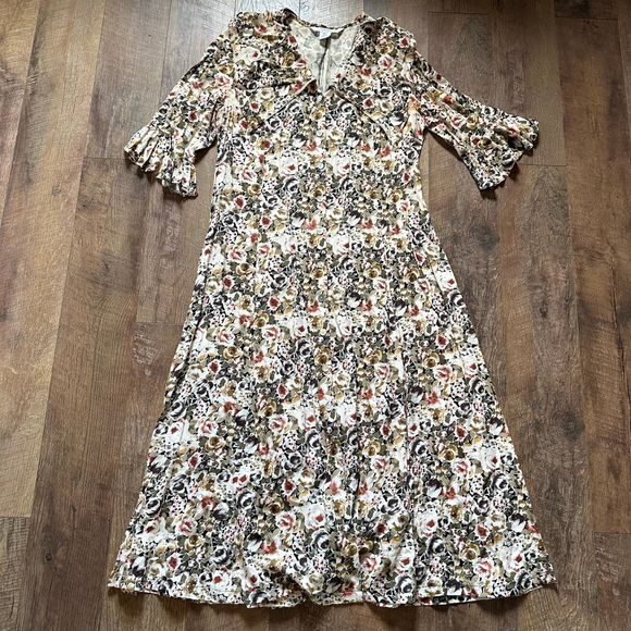 Women's Express Floral Midi Dress 13/ 14 size Vintage - Picture 2 of 14